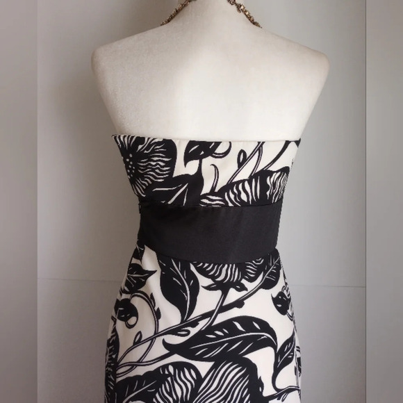 WHBM Black White Tropical Floral Bold Print Long Gown A-Line Strapless Gown Sz 2 - Picture 6 of 16